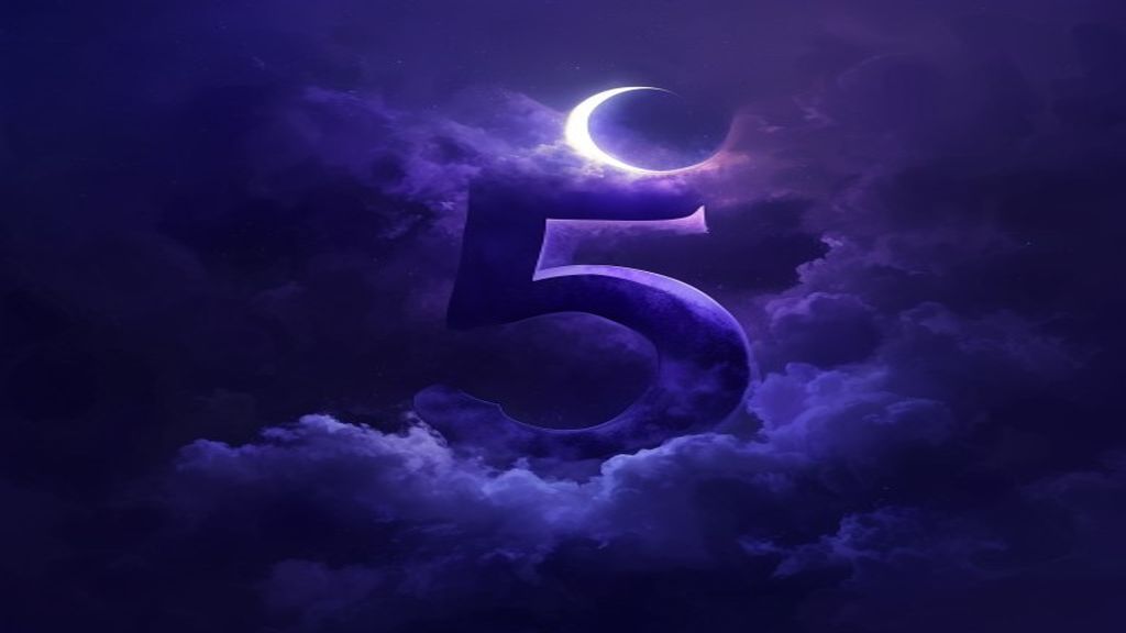 Dreaming of the Number 5: When a Dream Keeps Score