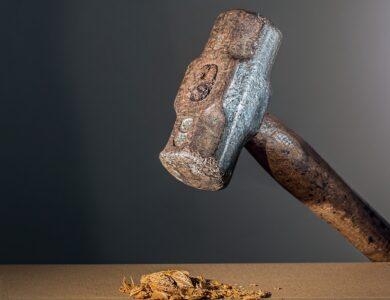 Hammer Dream Meaning : What Does It Mean ?