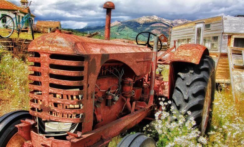 Tractor Dream Meaning : What Does It Mean ?