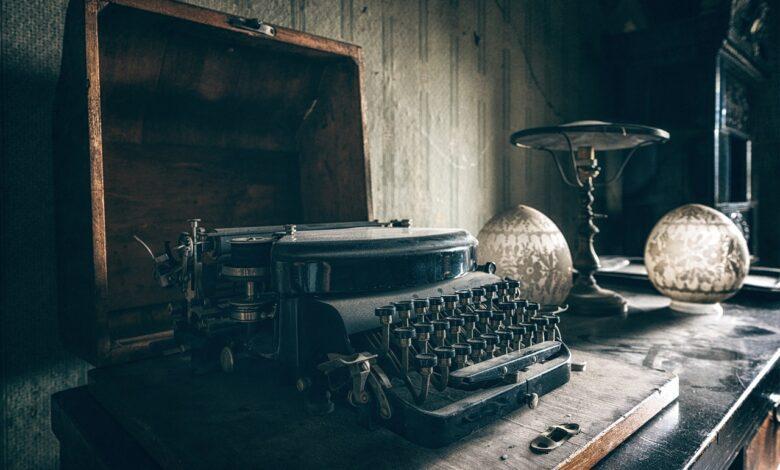 Typewriter Dream Meaning : What Does It Mean ?